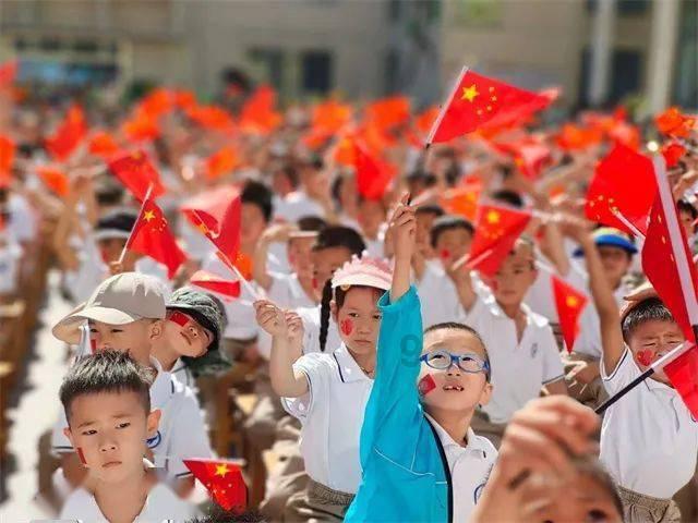 人到底是该把未来规划好还是活在当下？