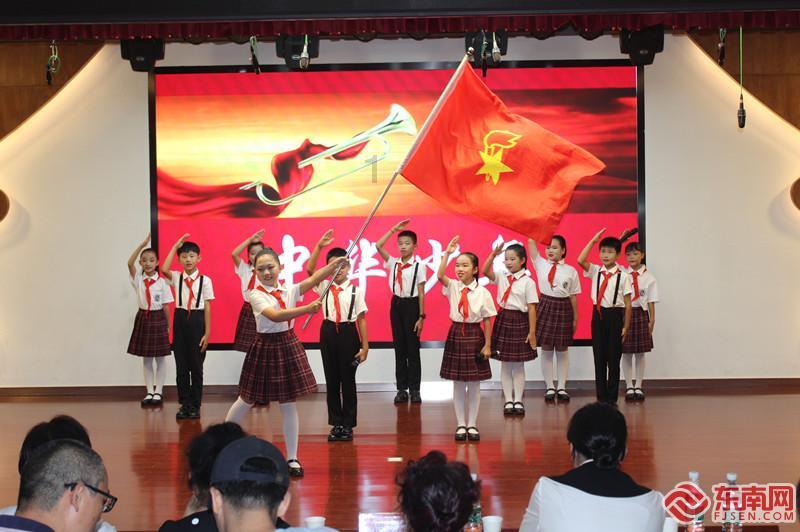 森迪穿越魔法学院